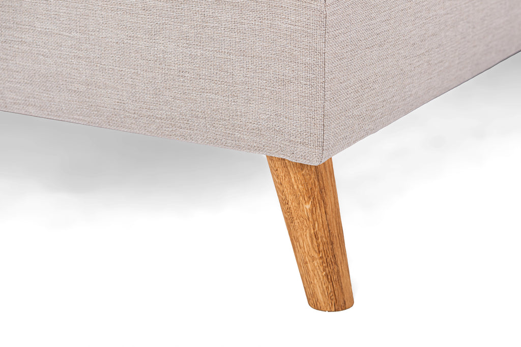 3 seater corner right CL, fabric Inari 22, I460 beige, oak leg